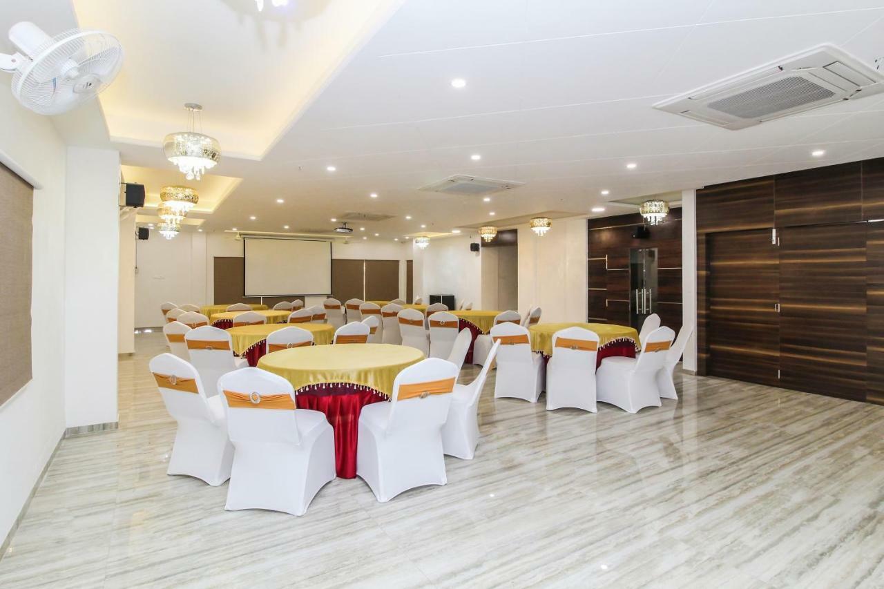Capital O 40833 Maharaja Hotel & Restaurant Kashipur 外观 照片